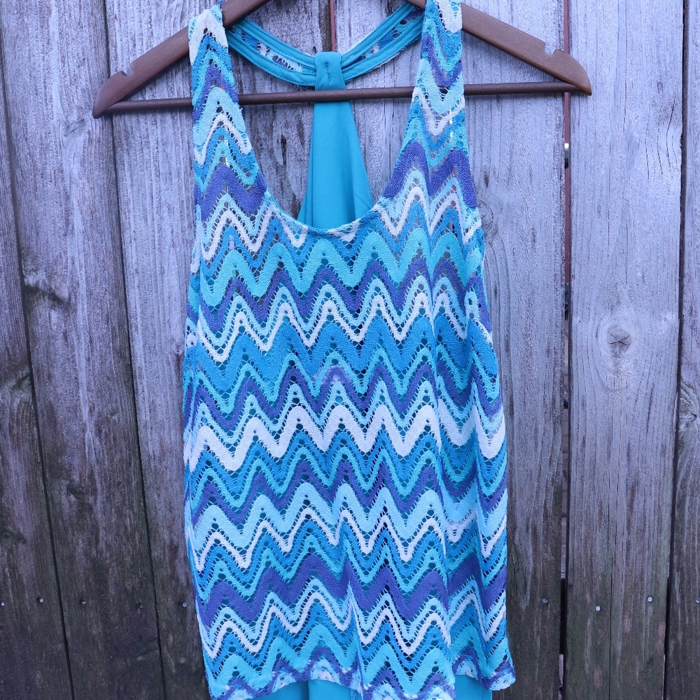 Crocheted Turquoise Halter, zig zag knit pattern